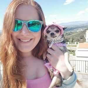 Meet your Posher, Laura